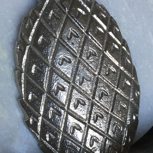 Pineapple Bookend Weight - Picture 12 of 14